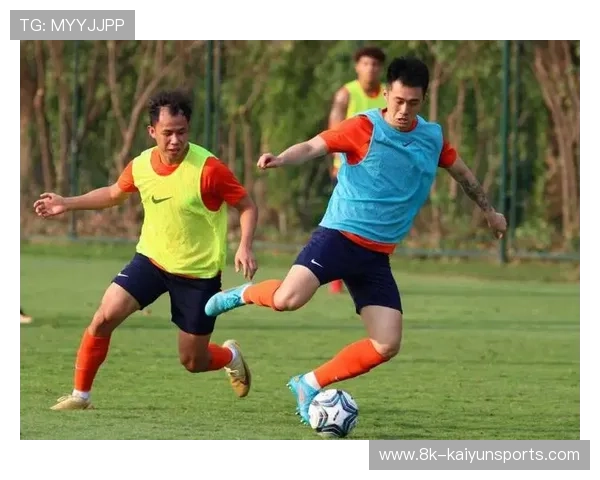 运动员赛前称重达标,信心十足迎接分组对抗。 运动员赛前称重达标,信心十足迎接分组对抗。